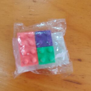 Mini gomas de borrar legos paquete x 3 unidades