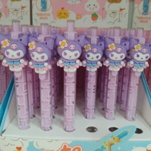 Lapicera Kuromi con laberinto trazo azul