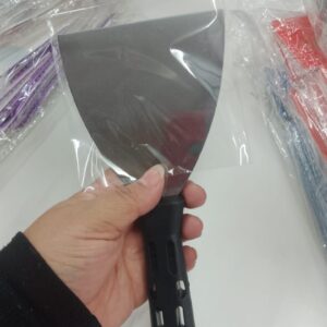 Espátula de metal